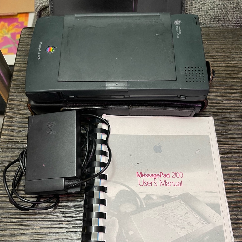 Rare Apple Newton MessagePad 2100